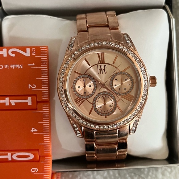 Rose Gold Large INC Watch - Picture 5 of 8